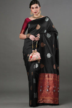 Admyrin Black Banarasi Soft Silk Zari Woven Saree with Contrast Blouse Piece